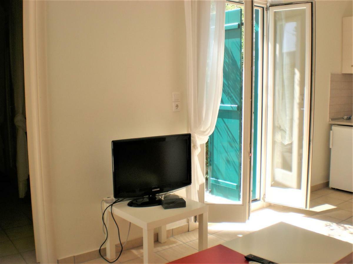 Astyvillas Livadi  Extérieur photo